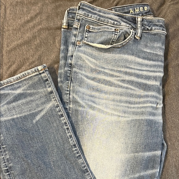 American Eagle Outfitters Men's Dark Blue Jeans - Picture 7 of 10